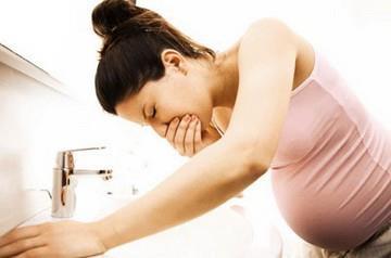Complications during pregnancy: Vomiting Patient with diabetes in pregnancy are prone to ketosis in the presence of recurrent vomiting.