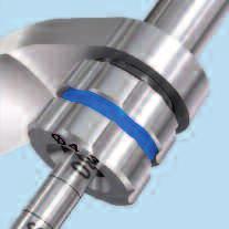For off-axis drilling, the spherical tip of the VA drill guide should be gently pressed into the variable angle hole to ensure the lip of the VA drill guide stops on the edge of the variable angle