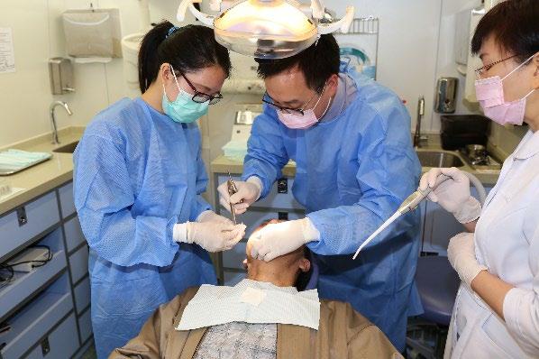 Advancing Oral Health & Well-being Empowering a non-governmental nonprofit organization to deliver primary oral care to Hong Kong citizens Team leader: Dr Dominic KL Ho Team members: Dr Mike YY