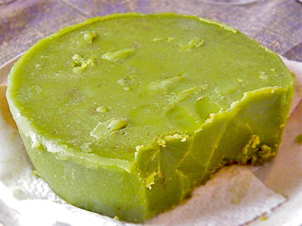 Cannabutter Basic Cannabutter recipe: Simmer cannabis plant material in water with butter, thus decarbing cannabis & melting butter Strain mixture