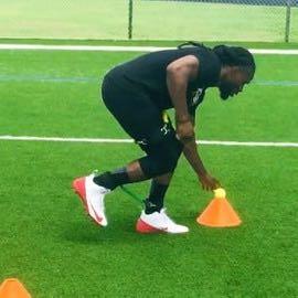 HIGH KNEE V BOUNDS Increases workload to your joints and stabilizers to advance acceleration, deceleration, and multidirectional explosiveness. Click Picture For Video 1.