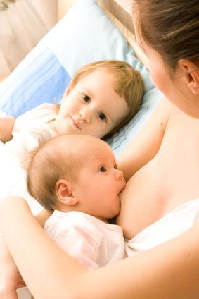 Mothers who were both breast- and bottle-feeding (n=28) Breastfeeding decreased negative mood,