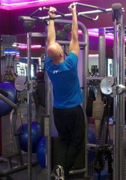 Workout A Eccentric Chin-ups Take underhand grip on the bar with the palms facing you.