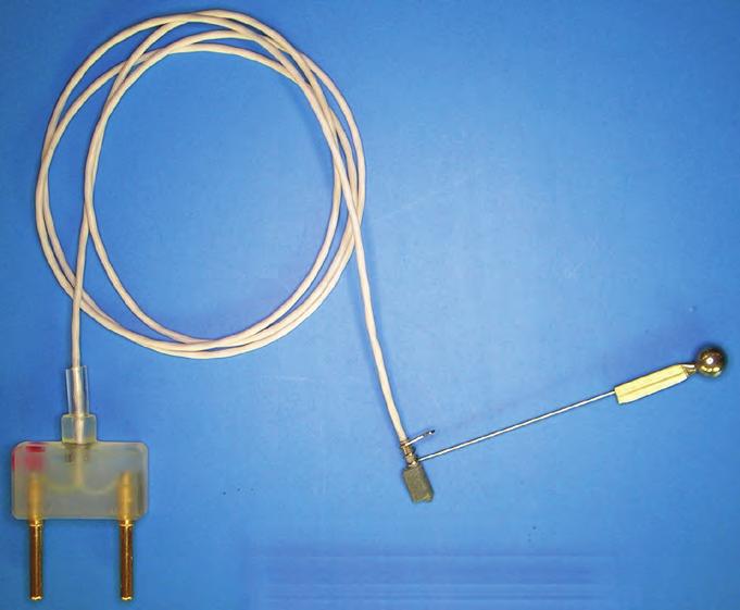 This electrode must be used with the spring holder (73-0151), sold separately. The MAP electrode opposite holder (73-2989) holds the rat or guinea pig heart in place at a certain pressure.