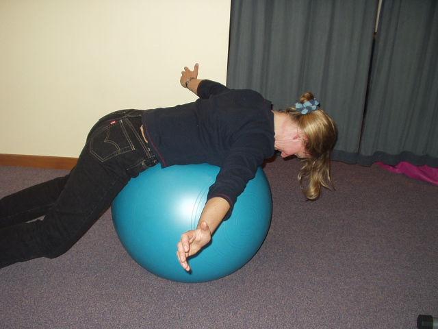 abdomen tighten lower abdominals Breathe out while lifting head off pillow Obliques Starting position a/a