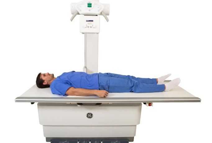 Abdomen Patient is supine on the table Cushion for head Patient s arms slightly abducted from the torso Positioned without rotation of the pelvis and torso Center to the