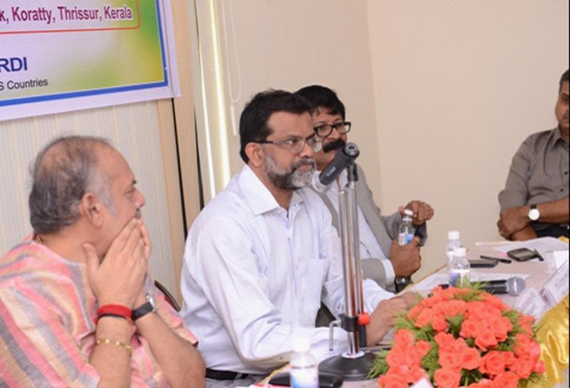 Mr. Rajeev Sadanandan, IAS, while inaugurating the workshop, was critical of the inadequacy of initiatives from the Ayurveda and Homeo sectors during his tenure of the past two years.
