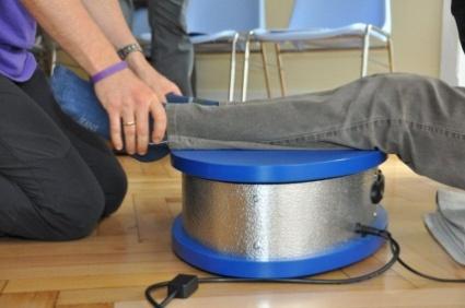 Photo 30: On top of that, you can massage the feet and stretch the ankle.