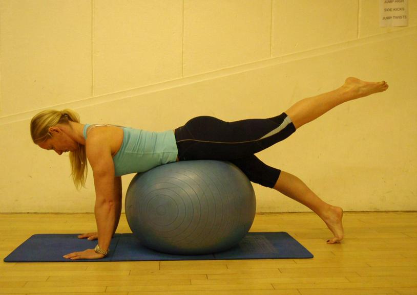 8.Hip extensors A great exercise to strengthen the stabilisers of the lumbar spine 1.