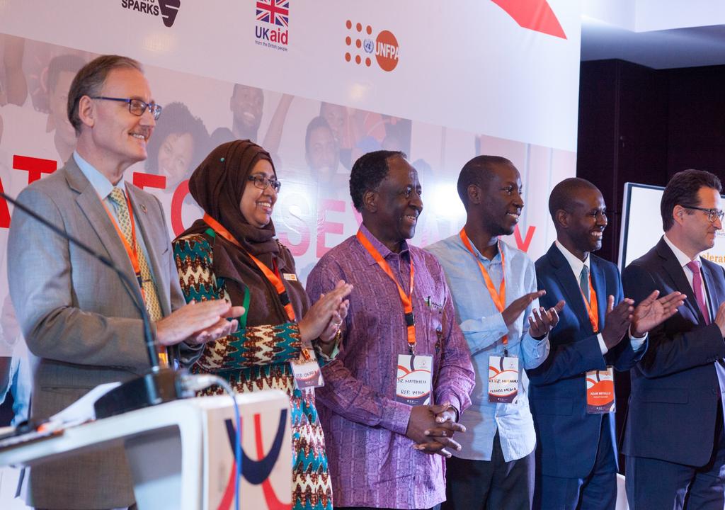 UNFPA TANZANIA AWARDS YOUTHS WITH THE BEST SRH INNOVATION IDEAS AMUA ACCELARATOR INOVATION FOR SEXUALITY The generation of young people aged 10-24 is the largest ever in history - 1.8 billion.