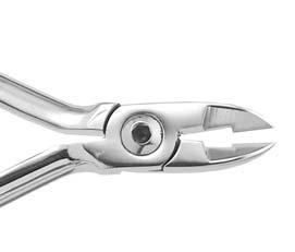 Safety hold is ideal for cutting wires within the patient s mouth. Plier shear cuts hard wires close to the buccal tube and holds loose wire. Maximum cutting capacity: Archwires up to.021 x.025.