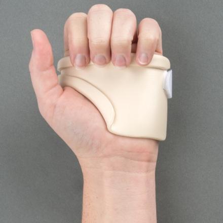 If you were fitted with this palmar bar, wear the splint as much as possible all day to help improve tendon gliding.