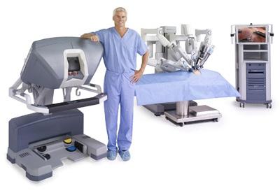 A ROBOT IN THE O.R. How da Vinci robotic surgery works. Though it is often called a robot, the da Vinci Si Surgical System must be guided by a highly trained surgeon.
