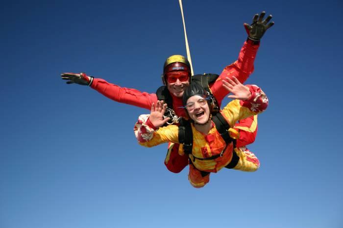 Which skydiving course should I choose?