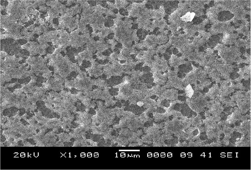 Study of Physico-Chemical Properties of TES Based Figure 5.1(b): SEM image of the iso-btms modified (A = 0.965) silica film. Figure (5.2a and 5.2b) shows the SEM images of the HDTMS modified (B = 22.