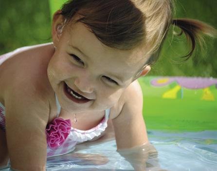 The Phonak solution is perfect for activities, such as playing with friends at the beach, splashing in a puddle, enjoying sports or having fun at bath time.