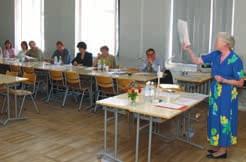 Valeri Mitchell and Edward Thomas Suurbritanniast viisid TheNUCE projekti raames 2002. aasta märtsis läbi seminari ülikoolide täienduskoolituse arendamisest Eestis.