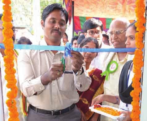 96 th Vision Centre at Maliyaputti LVPEI s 96 th Vision Centre was inaugurated on 13 December 2013 at Maliyaputti in Srikakulam district.