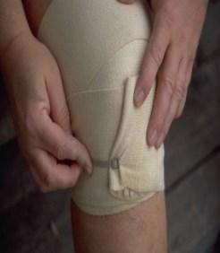 you rub your knee to make it feel better, you will have a tendency to rub a larger area than just the injured spot.