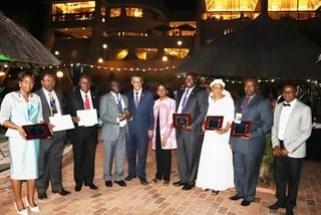67th Session of the African Regional committee: AFR Polio Team received the Regional Director s award for outstanding team 67th African Regional Committee Victoria Falls, Zimbabwe: Picture of the
