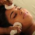 Face-lift massage and facials Mukhabhyanga - Face-lift massage An Ayurvedic treatment for the prevention of wrinkles.