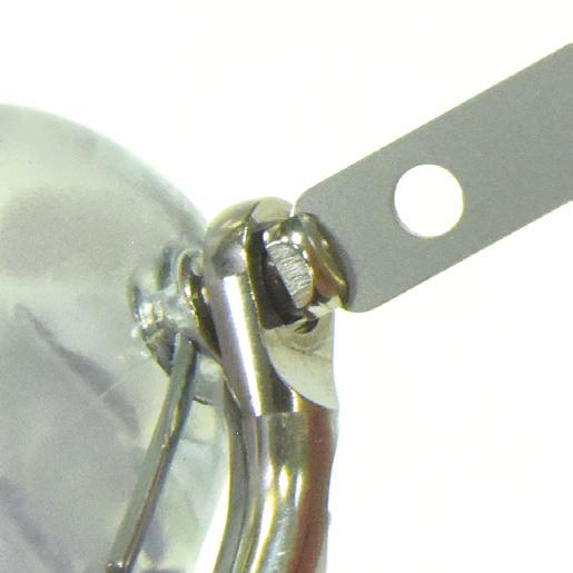 The outer part presents a main screw to accommodate the connection screws