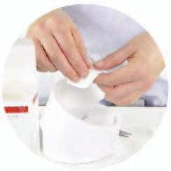 Can be used to fix a dressing in place, to support joints and as polster.