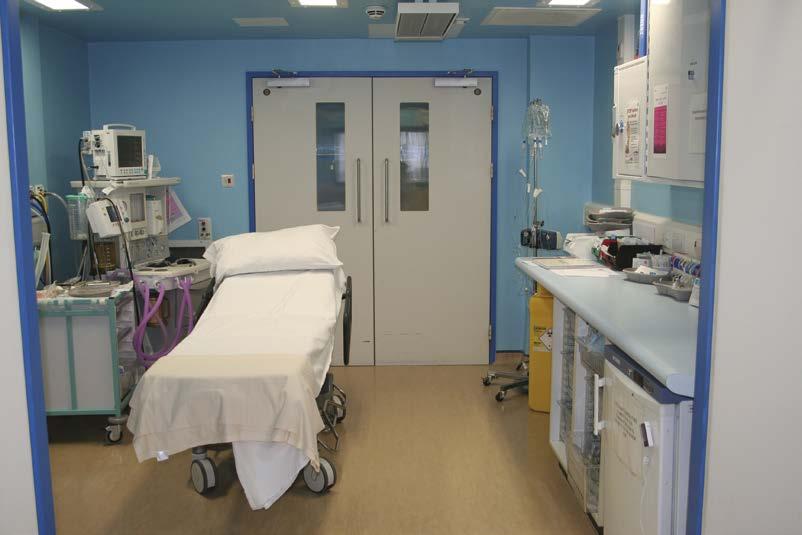 In the anaesthetic room Many hospitals do not have anaesthetic rooms. If this is the case in your hospital, you will receive the care described here in the operating theatre itself.