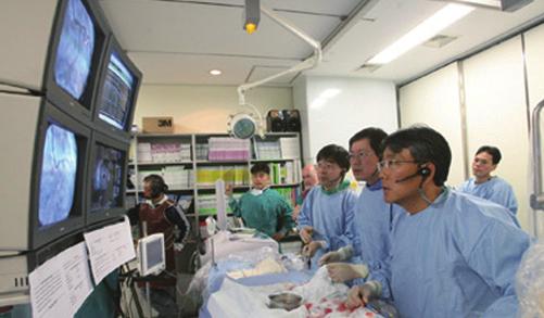 It is Korea s largest and most advanced hospital with 27 Specialized Centers, 44 departments
