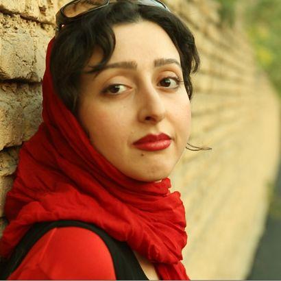 PROTAGONISTS ComposerandpianistSARA(NAJAFI,sisterofthedirector Ayat Najafi, was born in 1980 in Tehran.