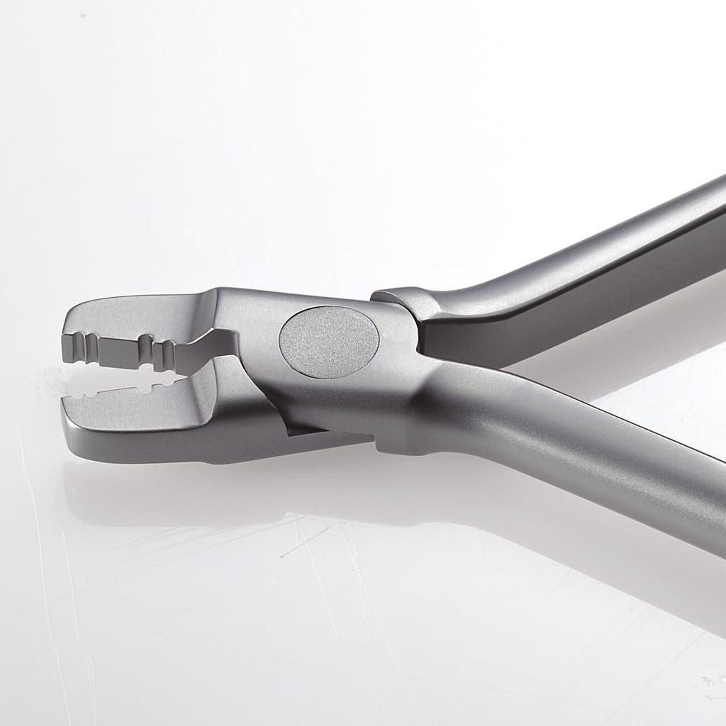 51mm) Forms double-back and 205-301 triple-back bends in.030" and.036" archwire for lingual 18 Three Jaw Pliers sheaths.