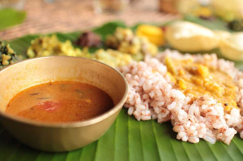 Food plays an important role in Ayurveda and yoga. Consequently, the Ayushkamy also pays special attention to its cuisine. The Ayushkamy offers excellent traditional dishes from Kerala.