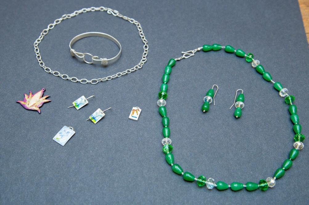 Creative Arts Courses Creative Writing telling your story Jewellery-making for Wellbeing This introduction course will explore writing creatively as an effective tool to help increase your confidence
