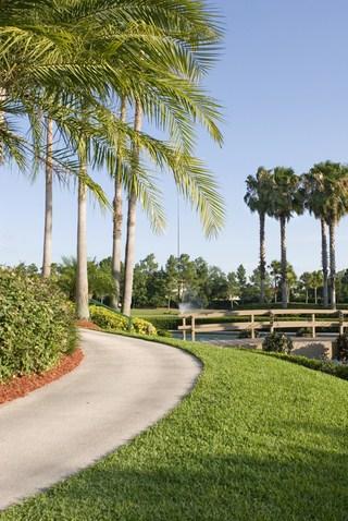 the Holy Land Experience and Wet 'n Wild Water Park. Golfers can choose from the area's golf courses.