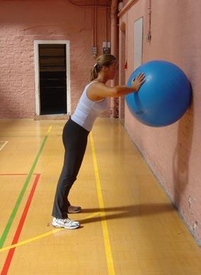 i) Slowly bend elbows and move the entire body towards the ball, then straighten the elbows and return