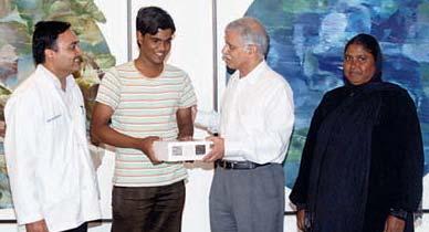 A Gift for Pasha on Louis Braille Day Pasha Ahmed, 18, a student of Class XII suffers from retinitis pigmentosa. He has been a client of our Centre for Sight Enhancement for over 15 years.