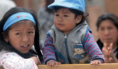 Bolivian children receive life-saving rotavirus vaccine Bolivia has a track record of successful immunisation to protect its children against diseases that kill and cripple.