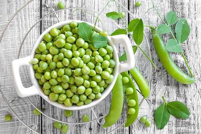 Green peas, or simply peas, are one of the best sources of vegetable protein. They also contain fiber, potassium, magnesium, iron, zinc, folate and vitamins B, C, A and K.