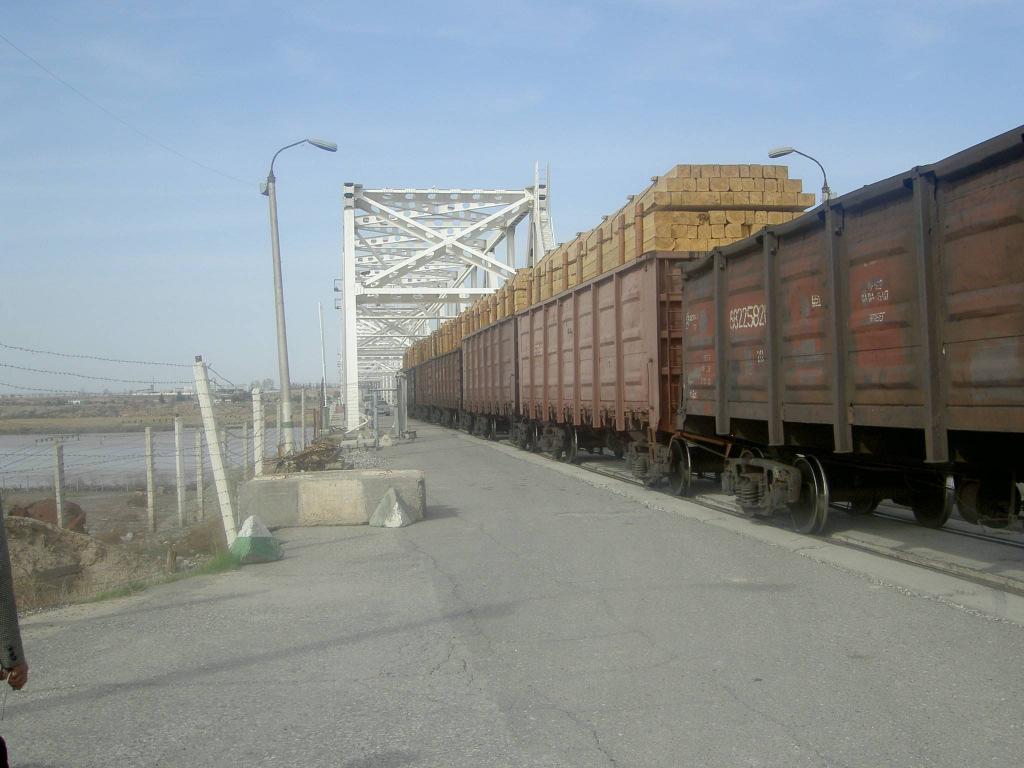 There are still attempts at direct smuggling across the Hairatan checkpoint. In 2010 Uzbek customs seized two shipments consisting of 66 kg of opium and 2.5 kg of heroin respectively.