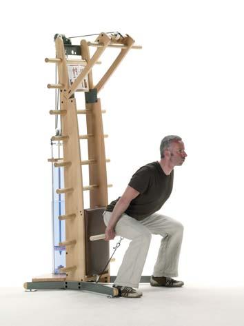 Legs/Buttock I 310 Squat Jump Use long bar - Bend the knees to 90 - Parallel foot position, shoulder width apart - Position your body weight on the heels - Back is straight - Grip handle behind the