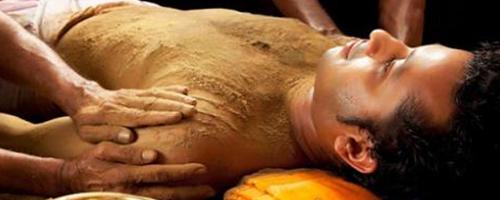 Udwartanam Treatment for tummy, thighs & arm tucking for