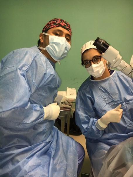 Noureen Khan and Juan Nu n ez, a surgical