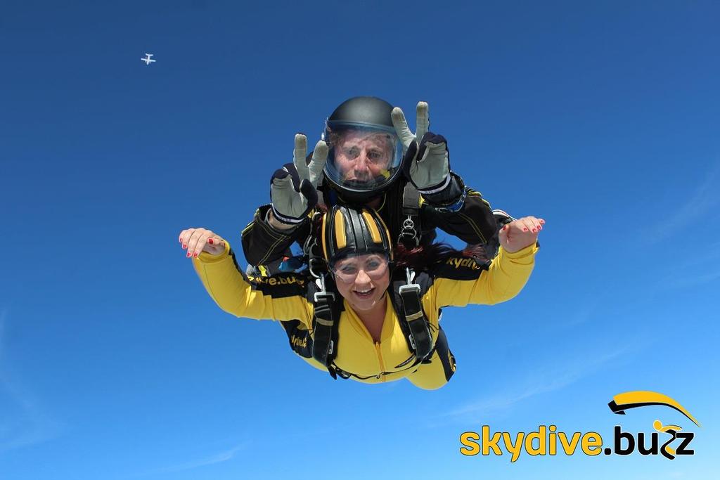 Vision North Somerset Newsletter Reg Charity 1165364 September 2017 Sky Dive Fundraiser Vision s rehabilitation worker Nina Farr will be jumping out of a plane at 15,000 feet to raise money for our