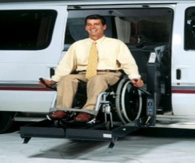 PEOPLE WHO USE WHEELCHAIRS When offering assistance to a person who uses a wheelchair, ask first if they would like assistance and then follow the person