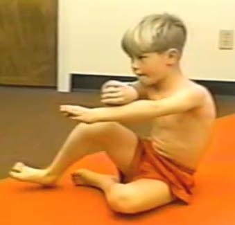Children with movement and posture disorganization may have difficulty in the starting position of long sitting.