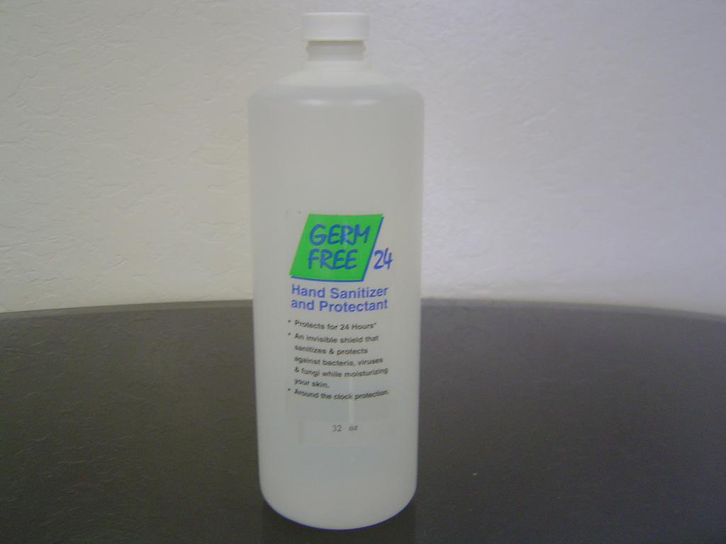 Lockable and refillable 32 oz GERM FREE 24