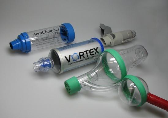 % of label claim Different types of spacers / valved holding chambers lead to different throat deposition and dose to lung.