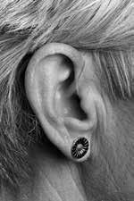 In-The-Ear Aid (ITE) These are custom made to fit the individual s ears and are suitable for a wide range of hearing losses.