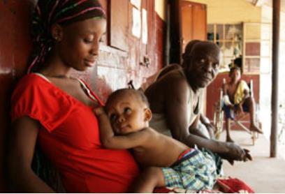 Background: PMTCT in Sierra Leone A woman and her child at government hospital in Makeni, Sierra Leone, February 2010 (Source: IRIN/N.