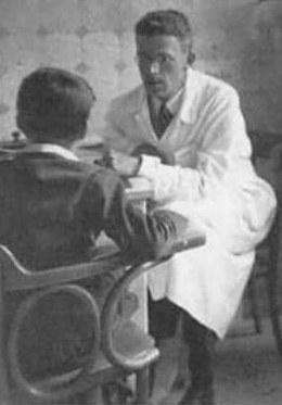 History Hans Asperger children with impaired social interaction, motor stereotypies and clumsiness,